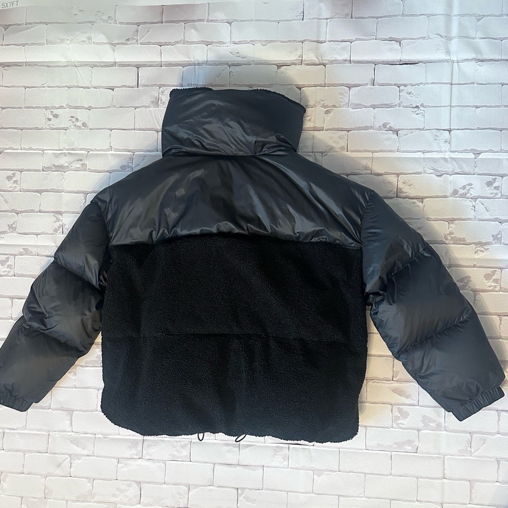 Moose Knuckles Black Sherpa Jacket Woman Size XL - Picture 3 of 7